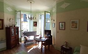 Residence M.